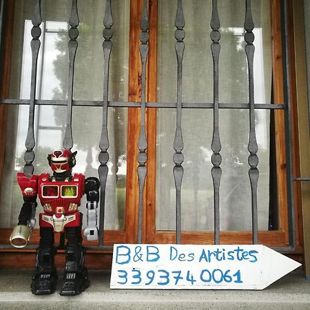 B&B Des Artistes Borzano Exterior photo