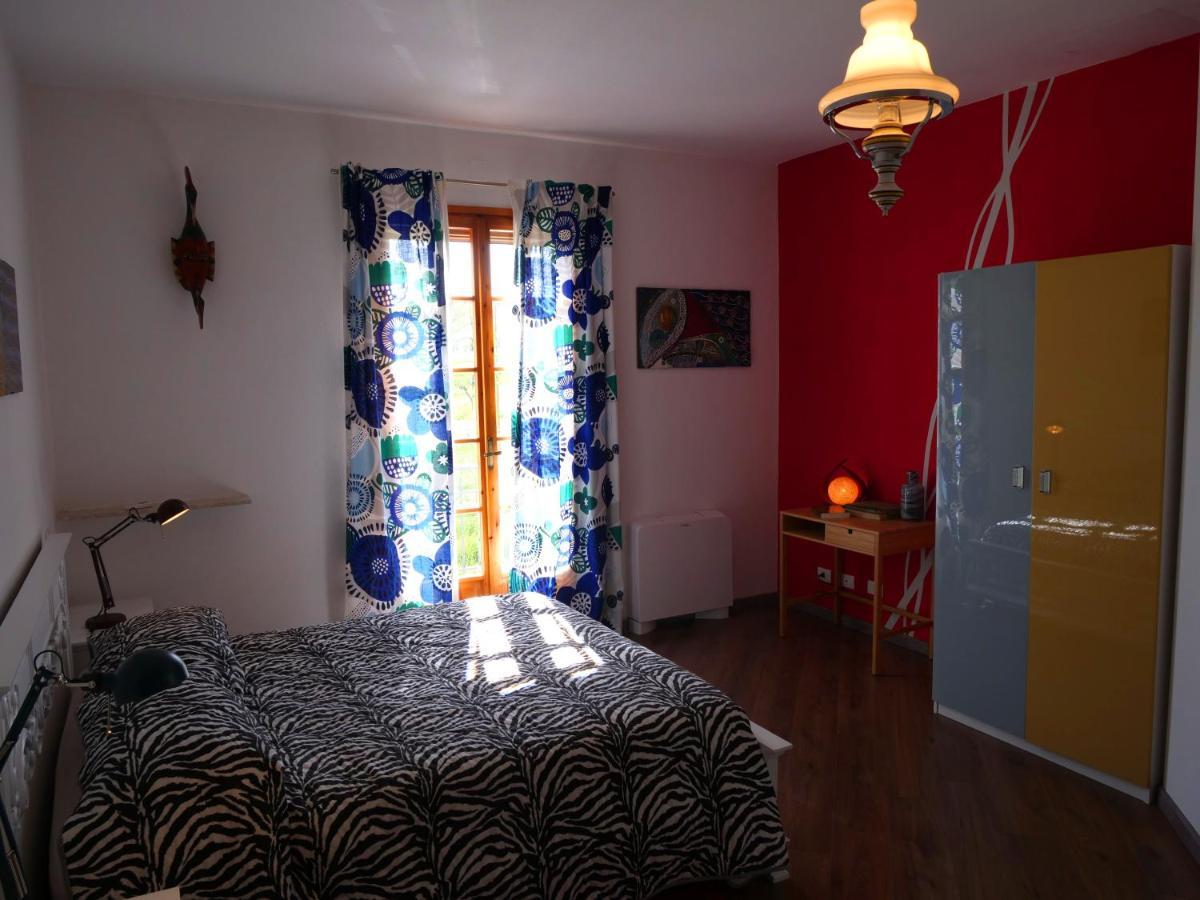 B&B Des Artistes Borzano Exterior photo